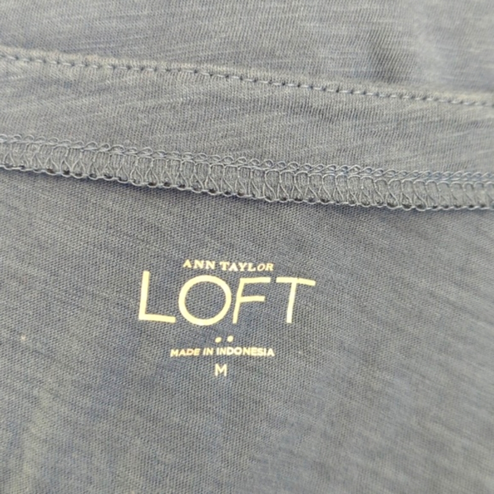 3/$20๐ LOFT Steel Blue Classic 3/4 Sleeve Everyday Tee Size Medium - Picture 5 of 6